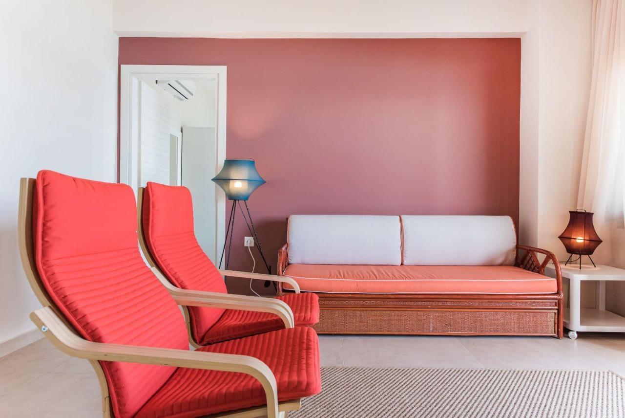Nereus & Oceanus Beachfront Apartments, Lagonisi Beach #Feelslikehome Ormos Panagias Bagian luar foto